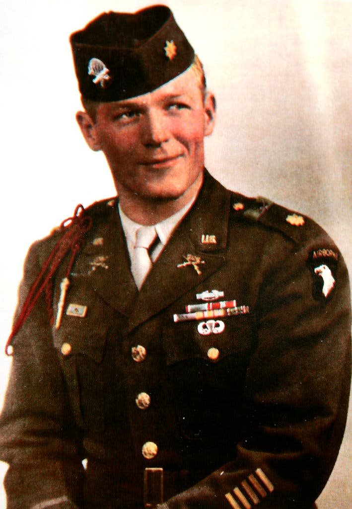 Read more about the article 76 YEARS AGO TODAY-CAPTAIN RICHARD WINTERS